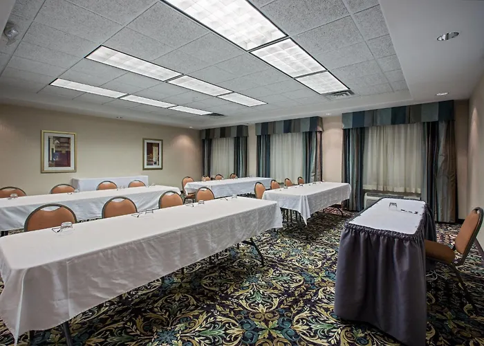 Staybridge By Ihg Hotel Rockford