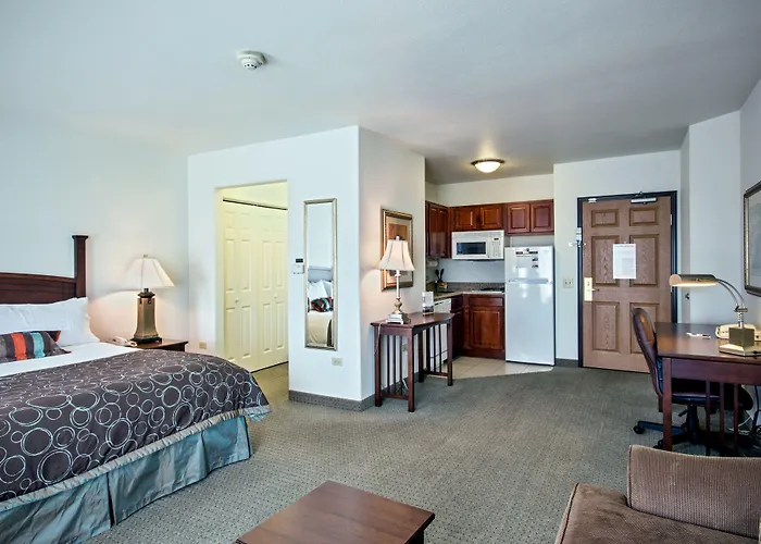 Staybridge By Ihg Hotel Rockford