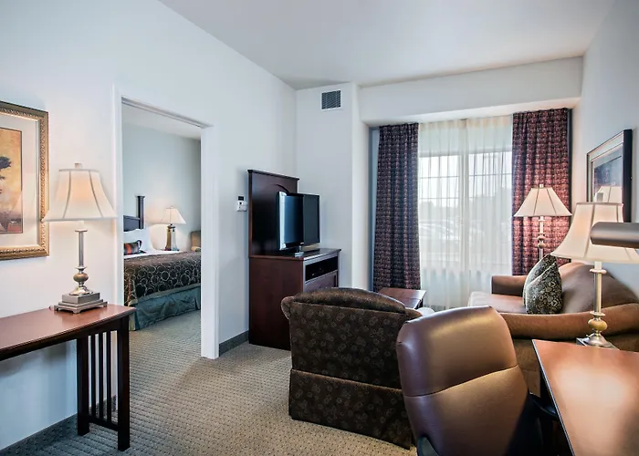 Hotel Staybridge By Ihg 3*