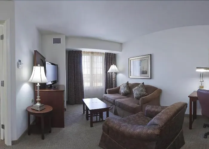 Staybridge By Ihg Hotel 3*