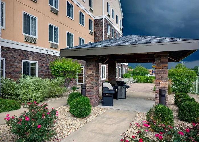 Staybridge By Ihg Hotel 3*