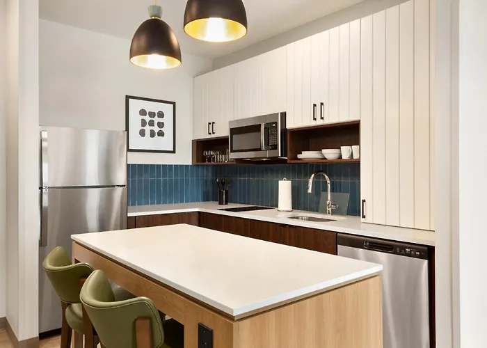 Hotel Staybridge By Ihg 3*