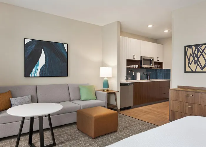 Staybridge By Ihg Hotel 3*