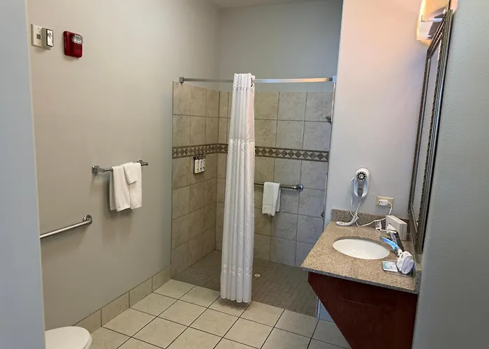 Staybridge By Ihg 3*
