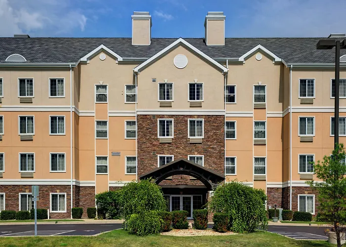 Staybridge By Ihg Hotel 3*